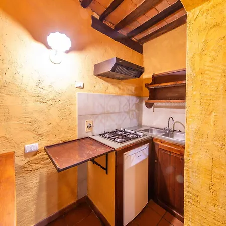 Aradia Casa A Tema Celtico Magico Naturalistico Del Casale Labandita Castiglione del Lago