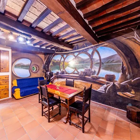 Aradia Casa A Tema Celtico Magico Naturalistico Del Casale Labandita Дом отдыха Кастильоне-дель-Лаго