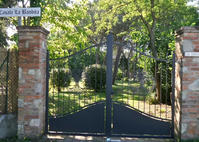 Aradia Casa A Tema Celtico Magico Naturalistico Del Casale Labandita Castiglione del Lago